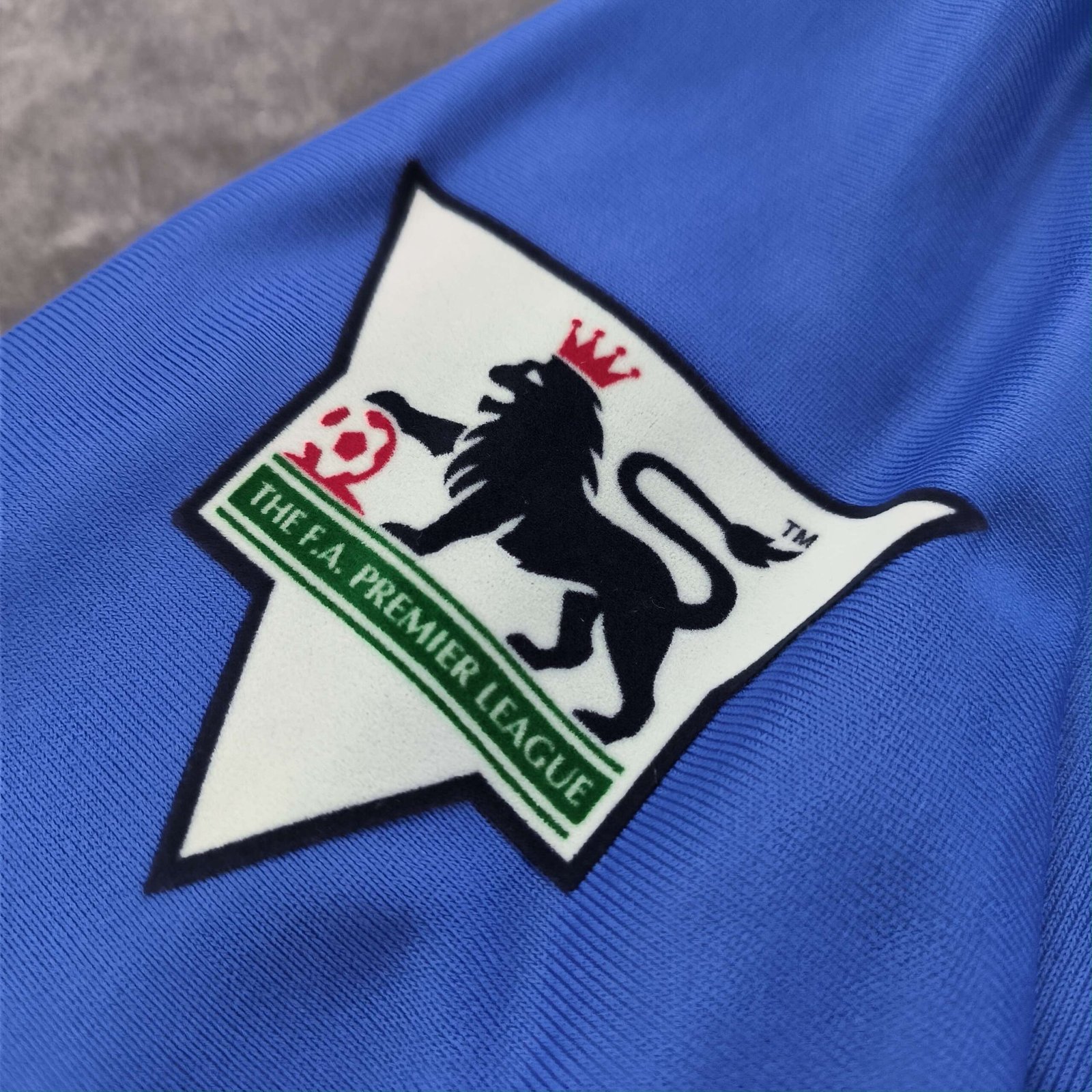 Ipswich Town 2001-03 Punch hazai Finidi George foci mez L-es - Image 6