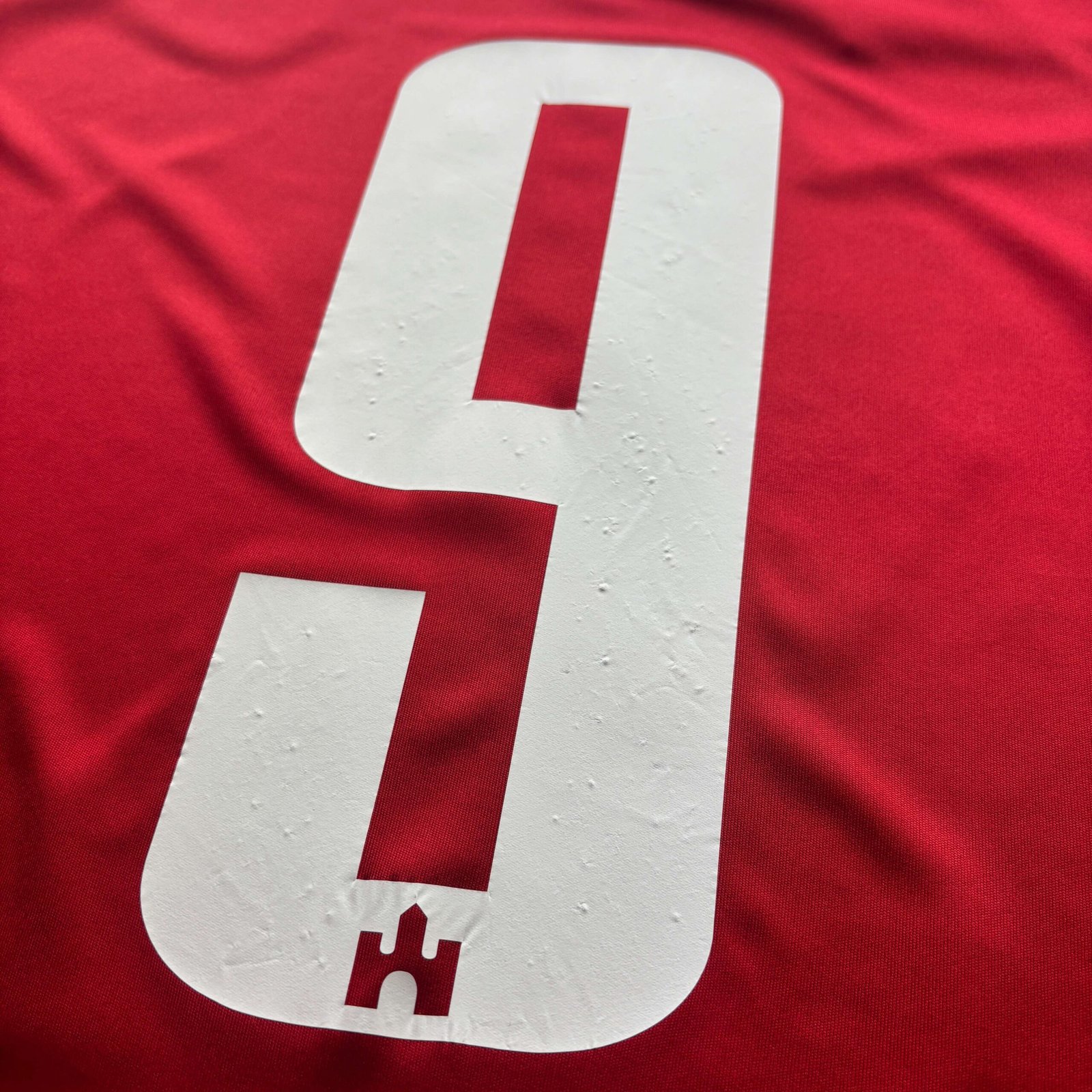 Mol Fehérvár 2021-22 Adidas hazai Budu Zivzivadze foci mez M-es - Image 9