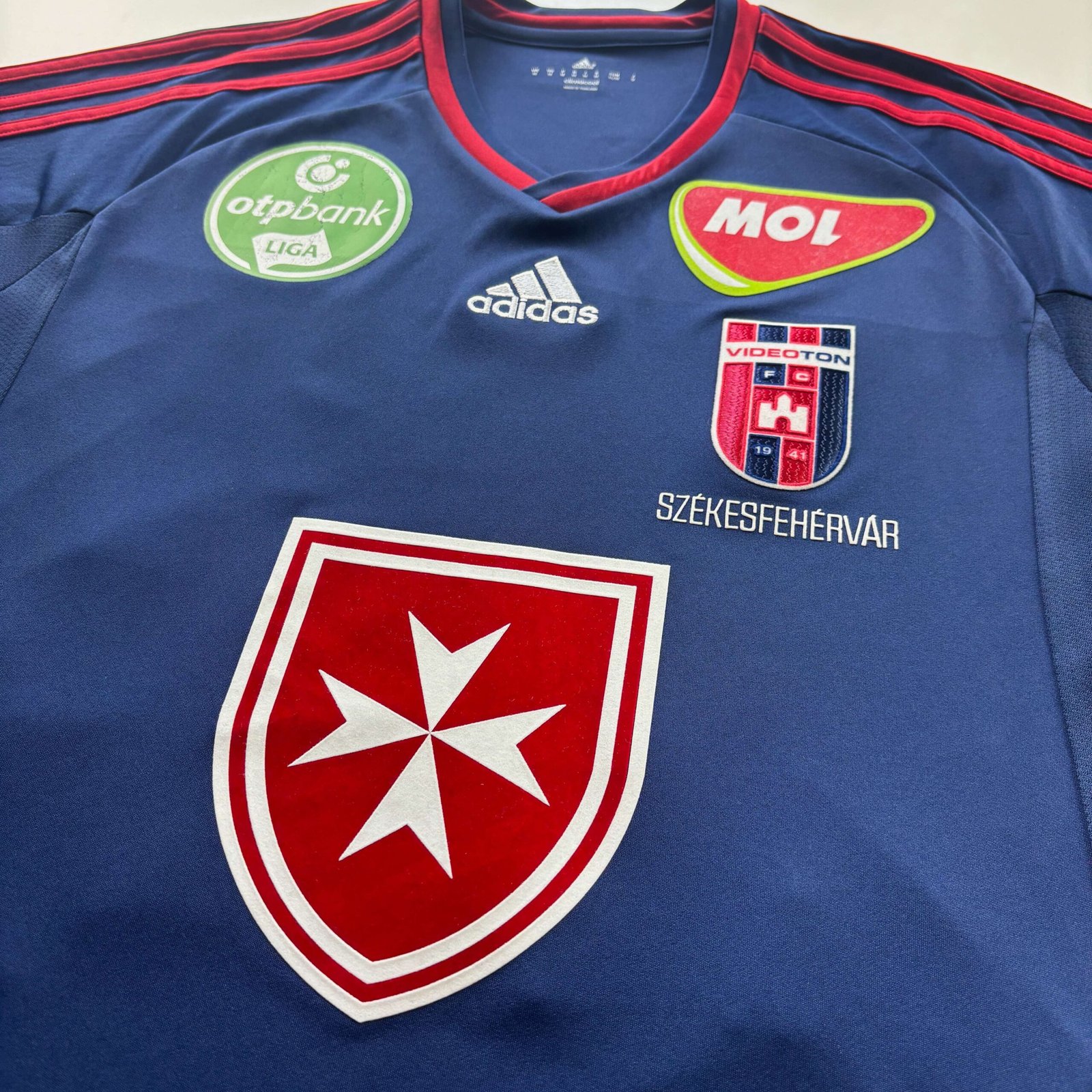 Mol Fehérvár 2015-16 Adidas harmadik számú Tischler Patrik foci mez M-es - Image 3