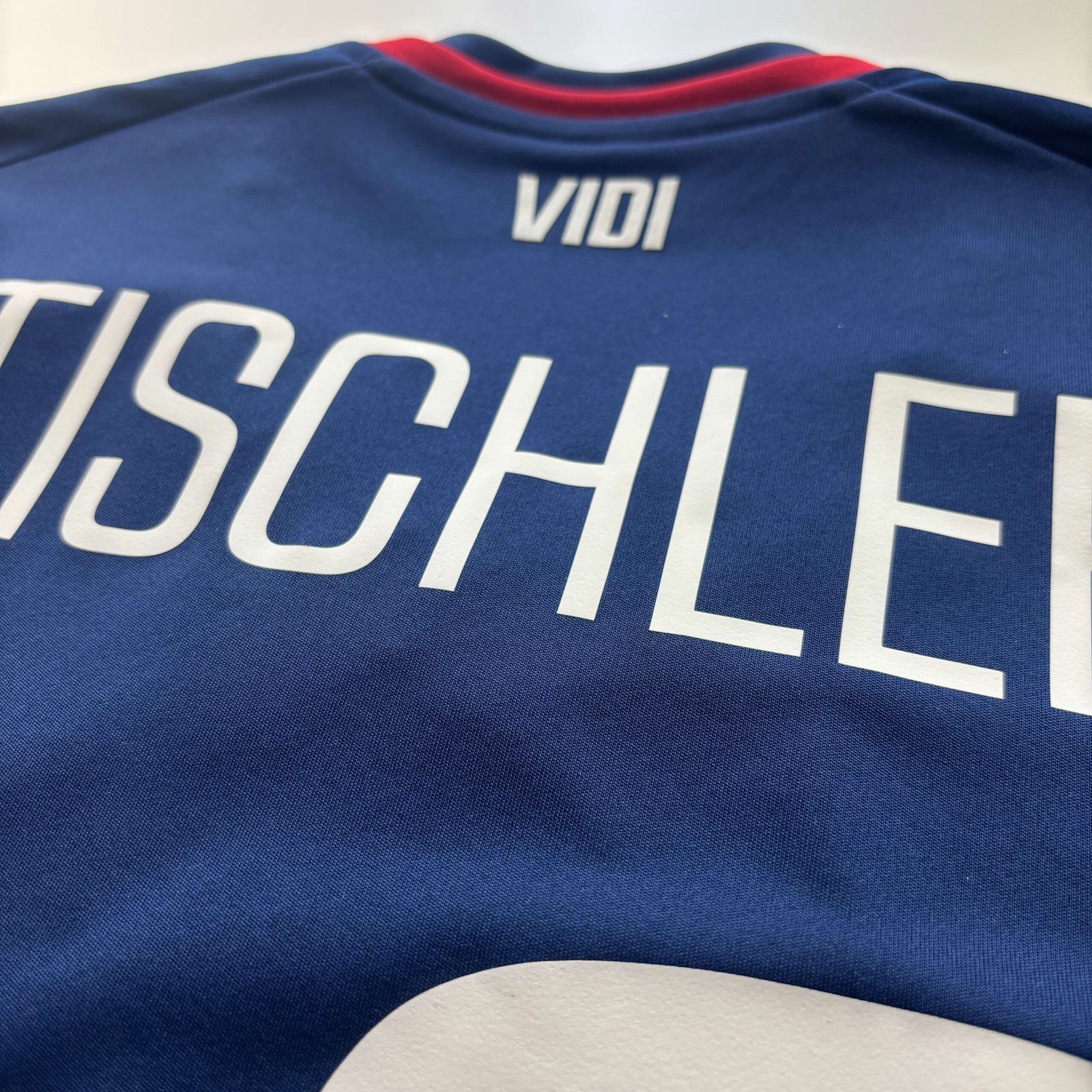 Mol Fehérvár 2015-16 Adidas harmadik számú Tischler Patrik foci mez M-es - Image 12