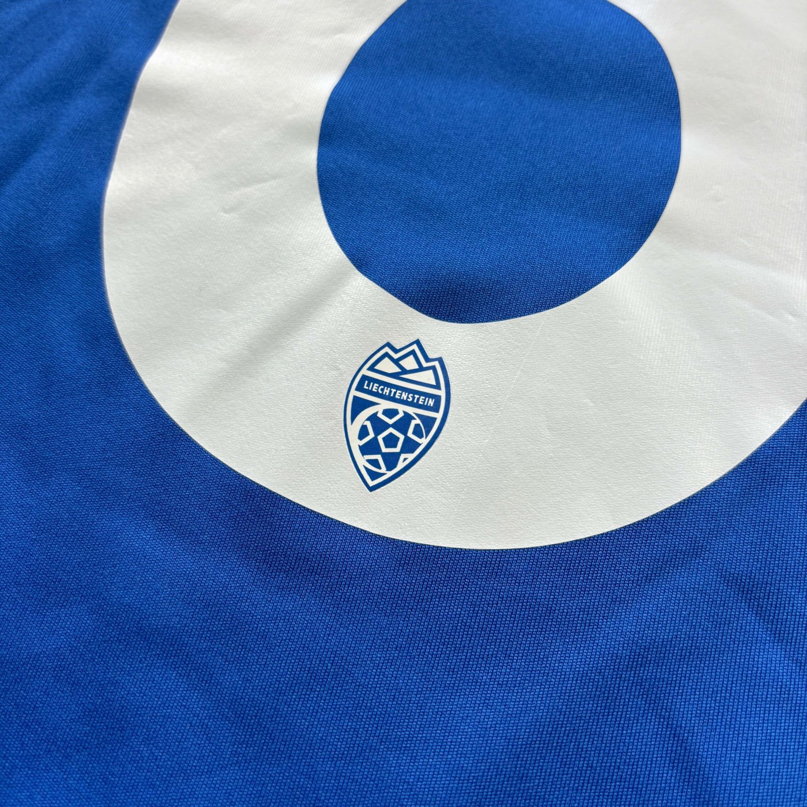 Liechtenstein válogatott 2020 Macron hazai Andreas Malin foci mez L-es2