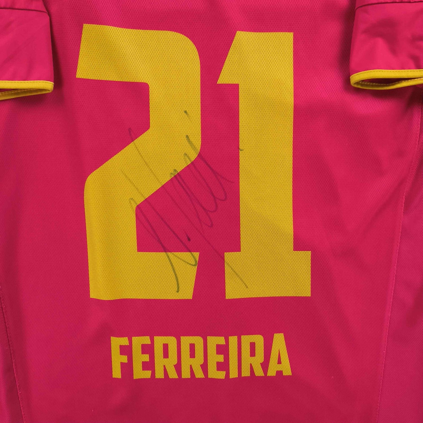 FC Thun 2012-13 Erima hazai Nelson Ferreira *Aláírt* foci mez M-es - Image 8