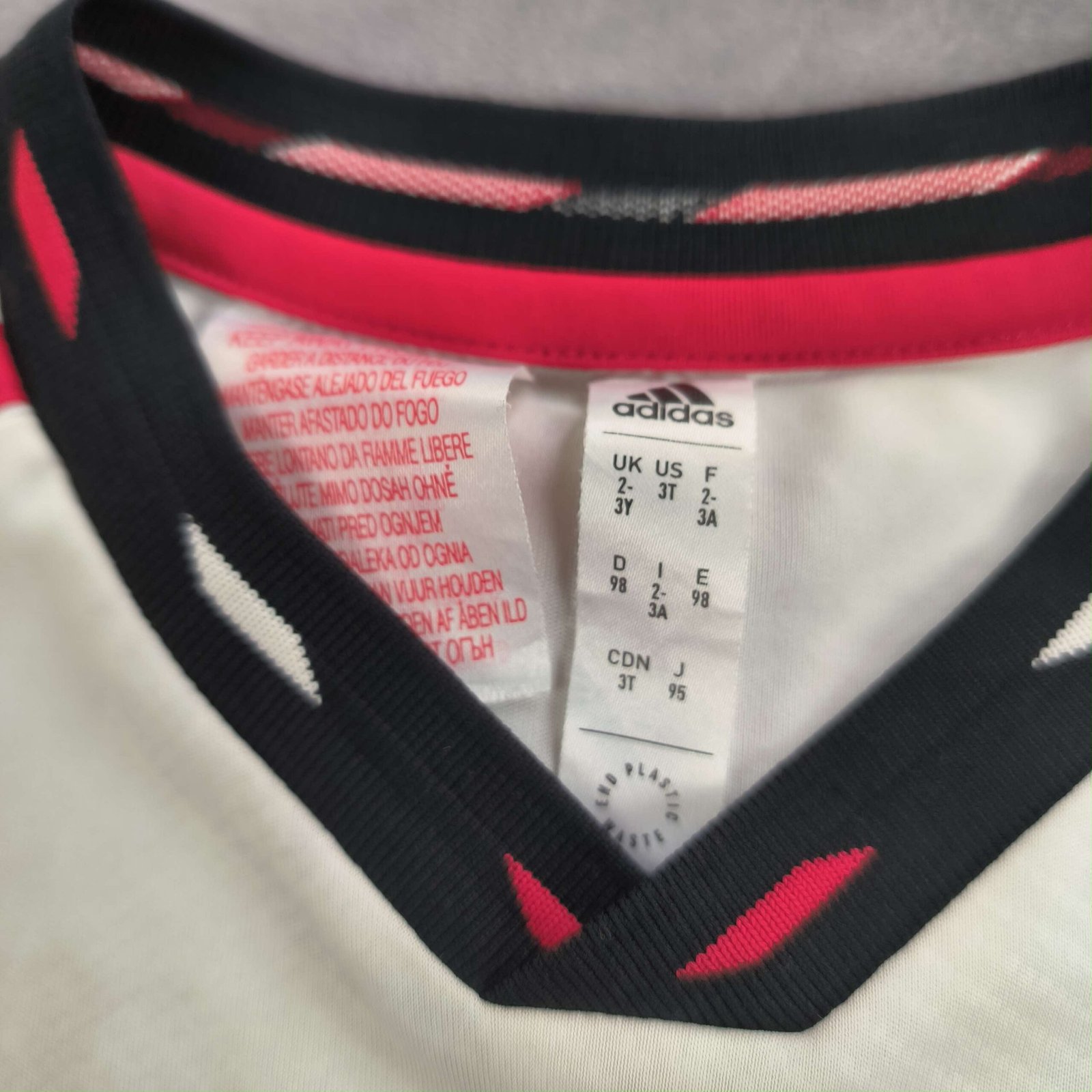 Manchester United 2022-23 Adidas vendég "Gryff #7" foci mez gyerek 98-as - Image 5