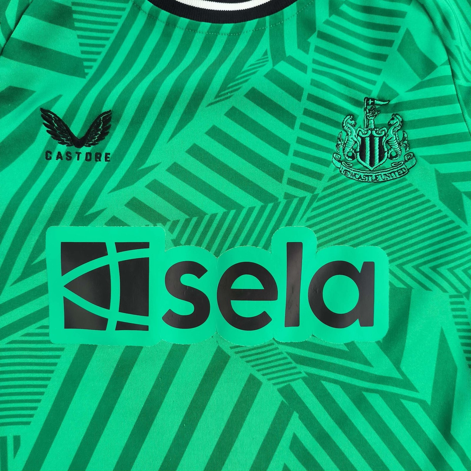 Newcastle United 2023-24 Castore vendég foci mez gyerek XL-es - Image 3