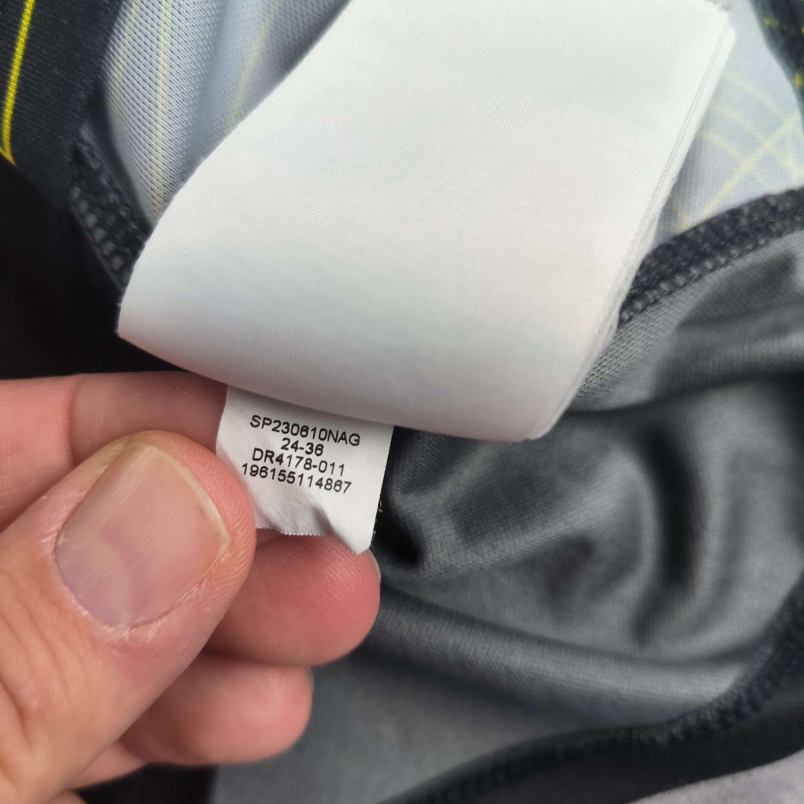 PSG Paris Saint-Germain 2022-23 Jordan negyedik számú foci mez gyerek 90-96-os - Image 6