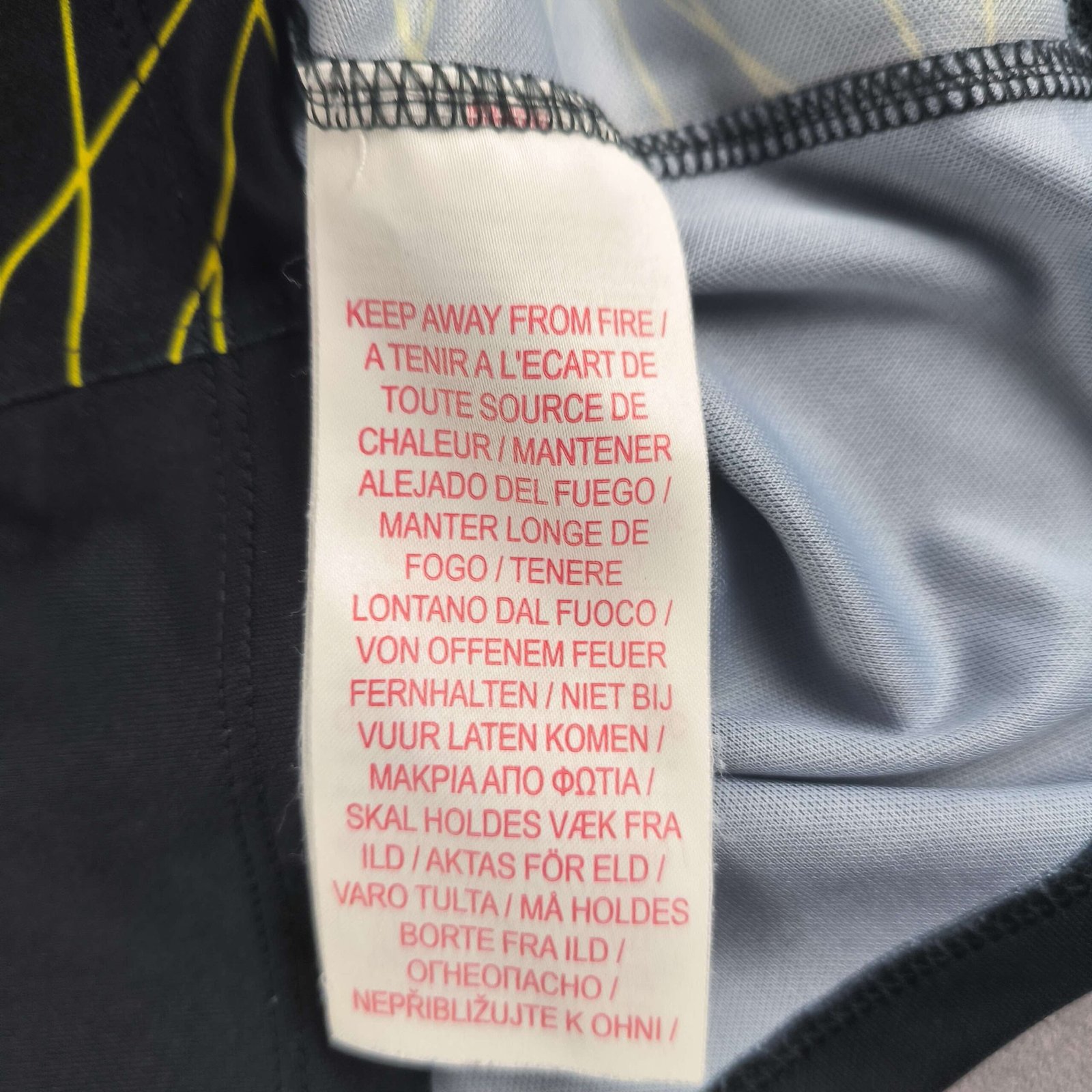 PSG Paris Saint-Germain 2022-23 Jordan negyedik számú foci mez gyerek 90-96-os - Image 5