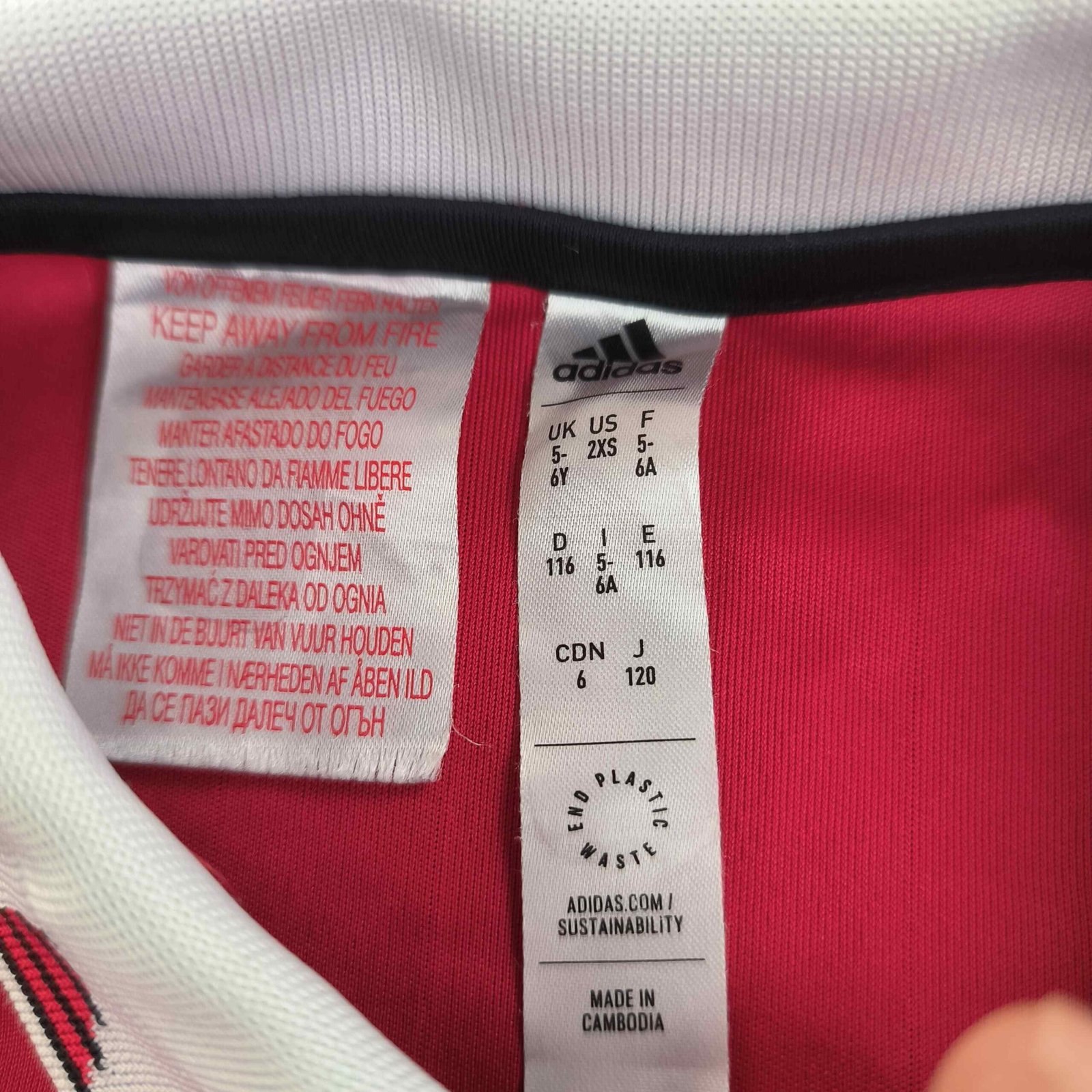 Manchester United 2022-23 Adidas hazai foci mez gyerek 116-os - Image 4