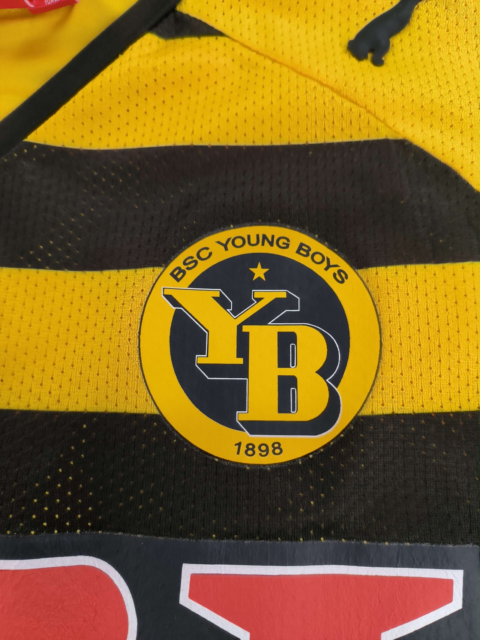 Young Boys 2008-09 Puma hazai foci mez gyerek 152-es - Image 3