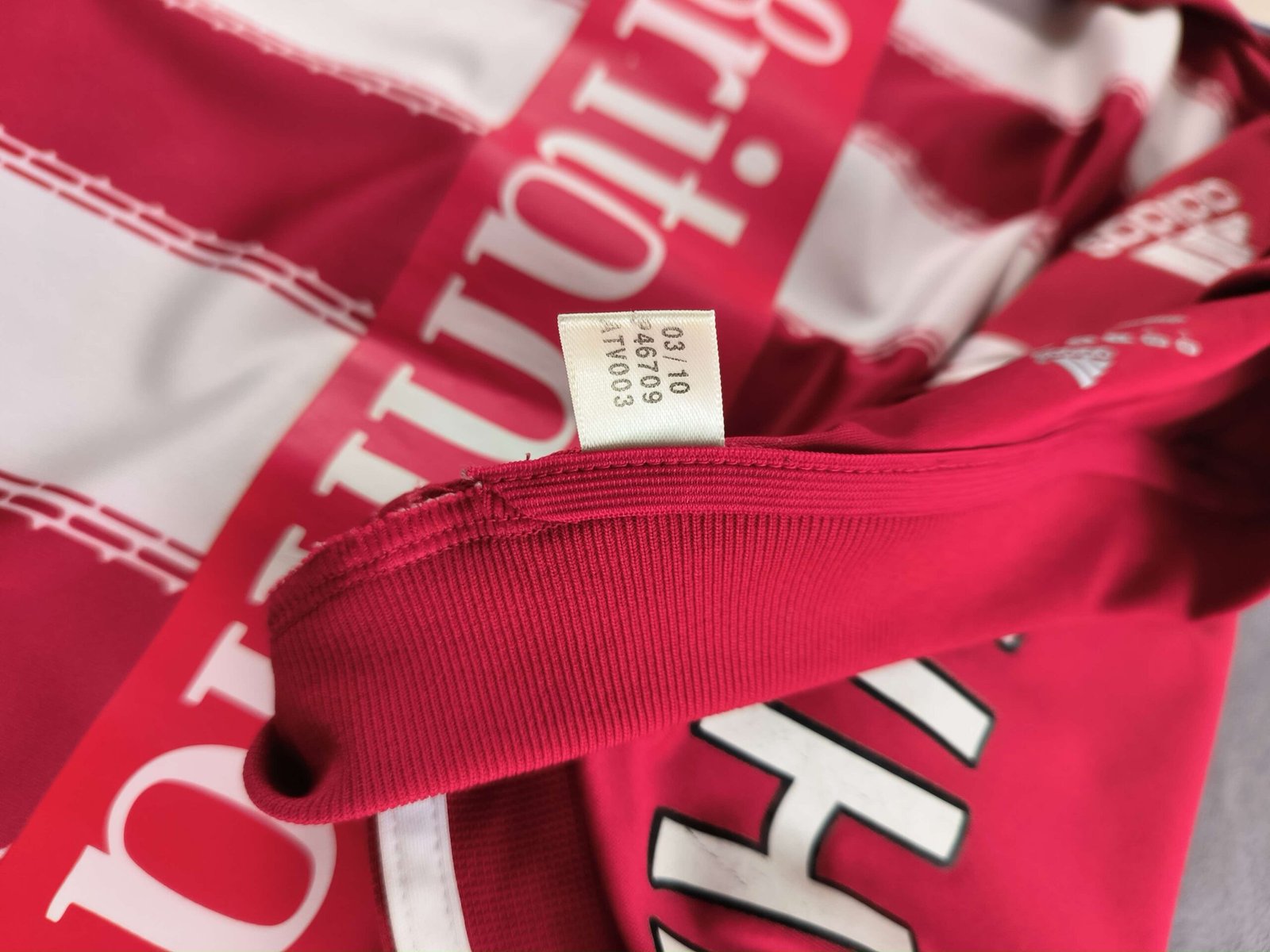 Stoke City 2010-11 Adidas hazai Dean Whitehead foci mez L-es - Image 7